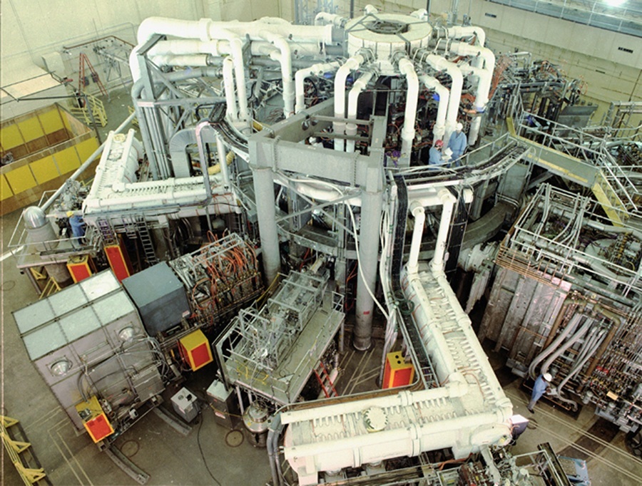 A tokamak fusion reactor at a research facility in 1989